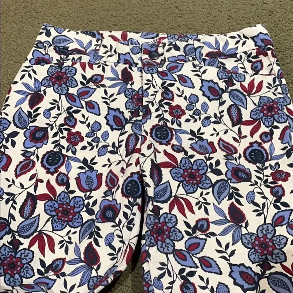GAP Floral khaki Slim City size 4